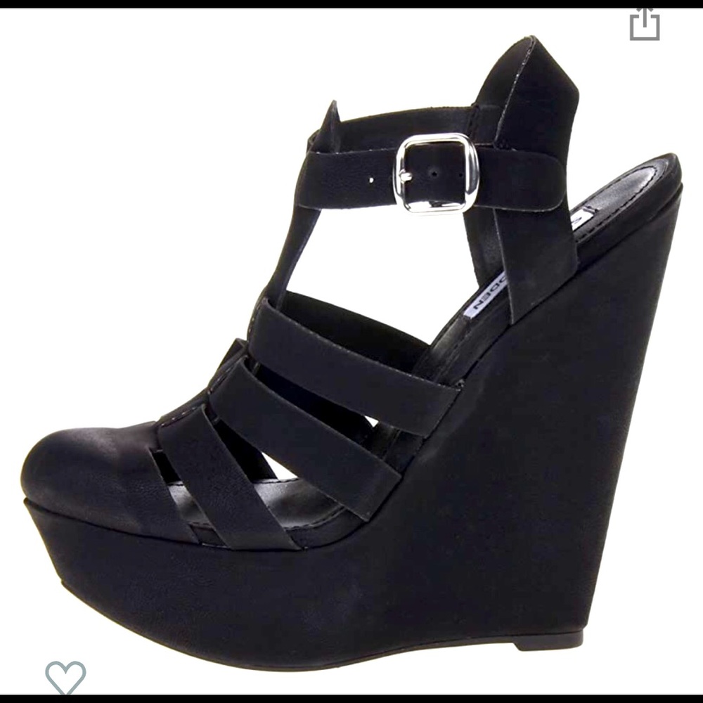 Steve Madden wedge heel closed toe sandals size 9